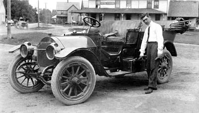 032 myers collection gentleman with automobile and hotel donovan